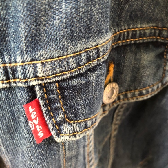 NWOT Levi’s Denim Jacket - Picture 3 of 4